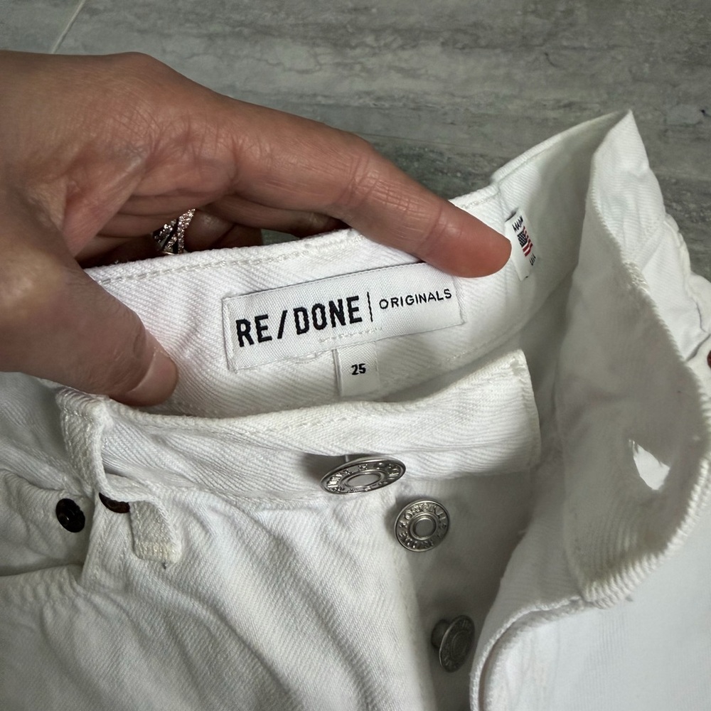 RE/DONE Originals White Frayed Denim Cutoff Shorts Size 25 High Rise Raw Hem - Picture 5 of 13